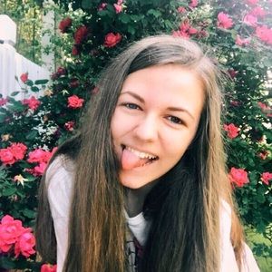 Meet your Posher, Isabel